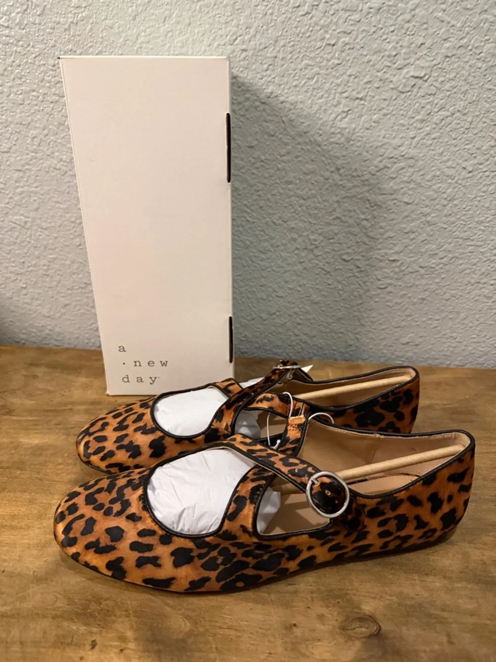 a new day Leopard Print Mary Jane Flats - Tan and Black size 11 NEW WITH TAGS - Picture 1 of 7
